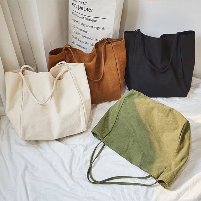Why a Minimalist Canvas Bag is Essential?