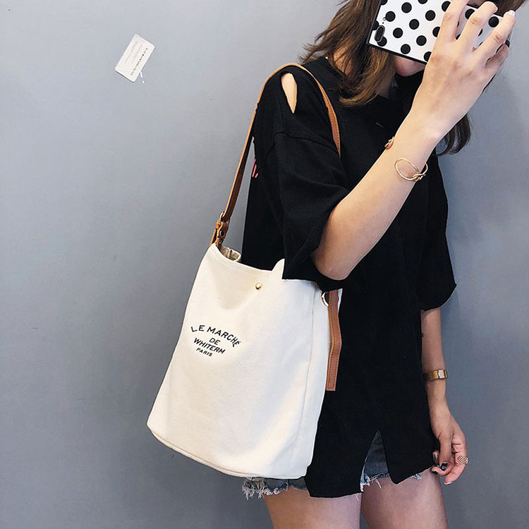 New Fashion Design Custom Logo Color Cotton Brown Handles Tote Bag Printed Canvas Tote Shoulder Bags with Leather Hand supplier
