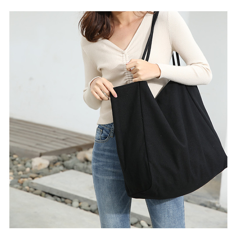 Fashion Customized Recyclable Canvas Cotton Sling Tote Bag Large Blank Minamilist Canvas Shoulder Tote Bag manufacture