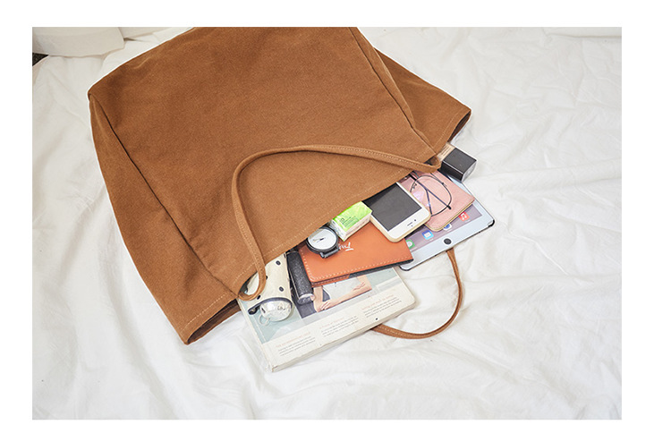 Fashion Customized Recyclable Canvas Cotton Sling Tote Bag Large Blank Minamilist Canvas Shoulder Tote Bag factory